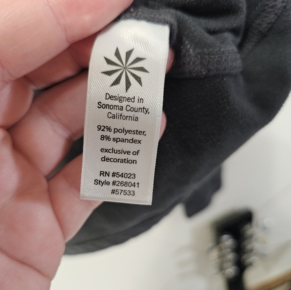 Athleta Quarter Zip Gray Pull Over! - Picture 4 of 7